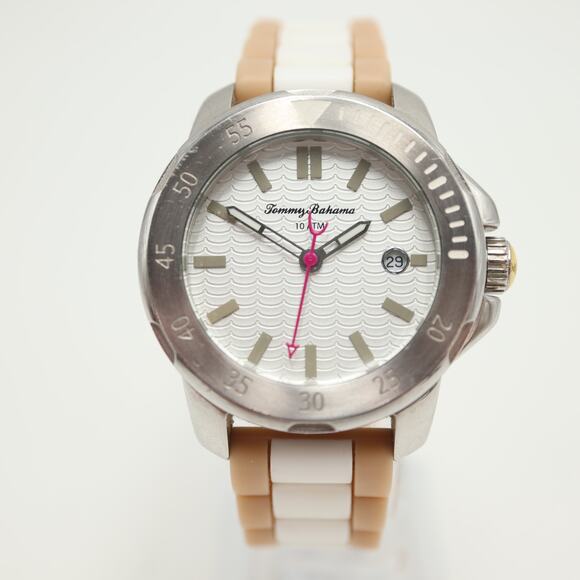 Tommy Bahama Laguna Silver Tone Diver Date 38mm Watch Silicone Strap New Battery main image 5